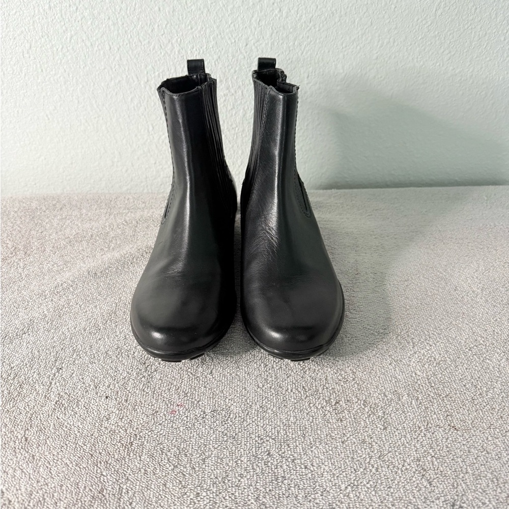 Johnston & Murphy Black Ankle Boots